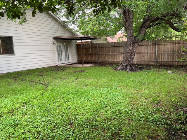 759 Meadowcreek Court, Garland, TX 75043