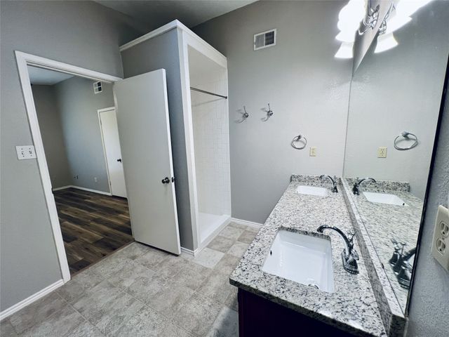 759 Meadowcreek Court, Garland, TX 75043