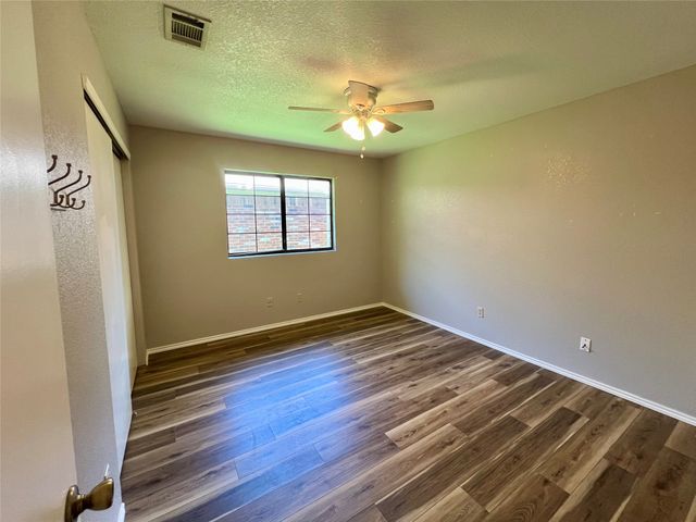 759 Meadowcreek Court, Garland, TX 75043