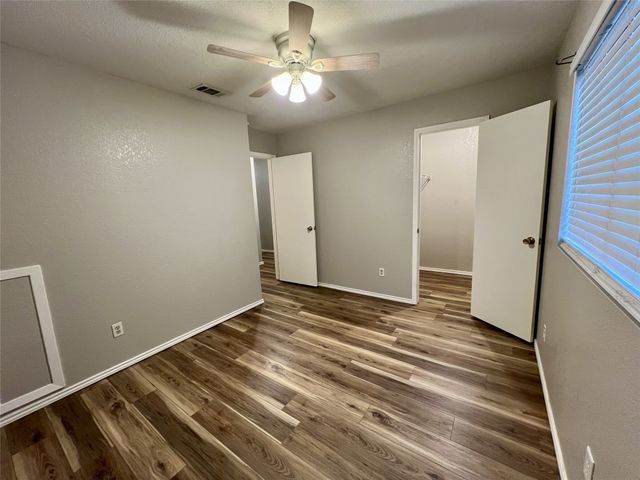 759 Meadowcreek Court, Garland, TX 75043