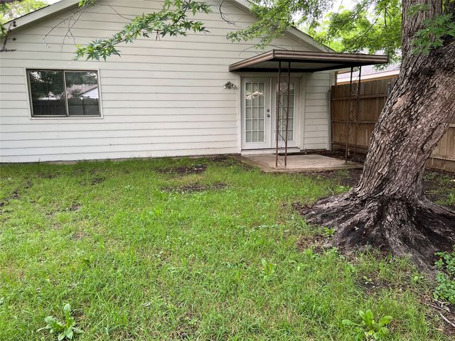 759 Meadowcreek Court, Garland, TX 75043