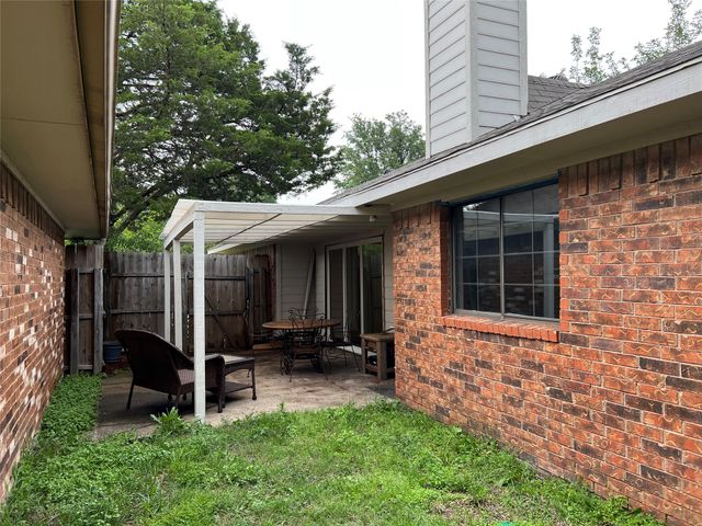 759 Meadowcreek Court, Garland, TX 75043