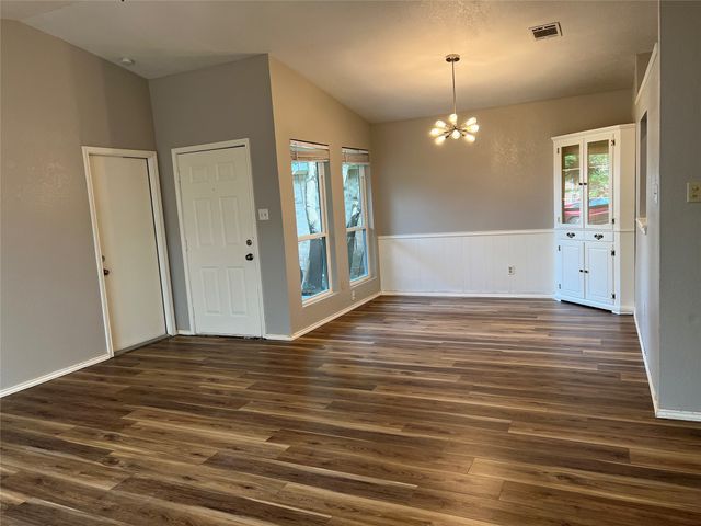 759 Meadowcreek Court, Garland, TX 75043