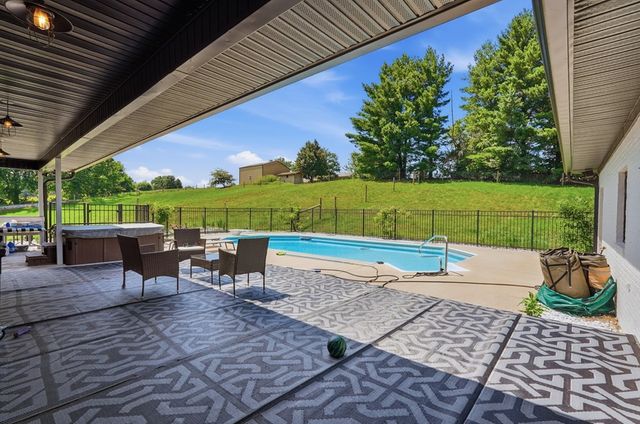237 S Fork Rd, Sparta, TN 38583