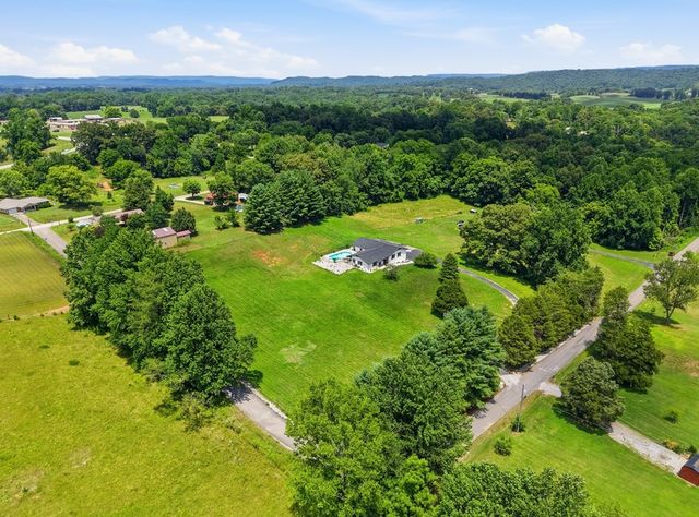 237 S Fork Rd, Sparta, TN 38583