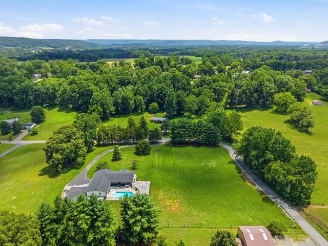 237 S Fork Rd, Sparta, TN 38583
