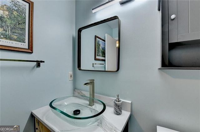 709 River Run Drive, Sandy Springs, GA 30350