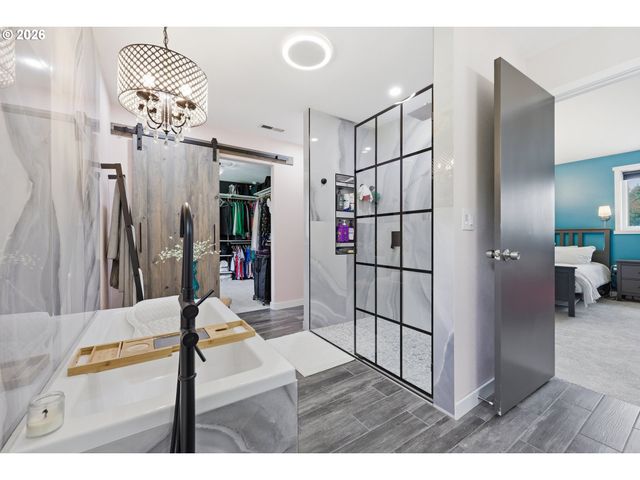 506 SUNSET RIDGE Dr, Washougal, WA 98671