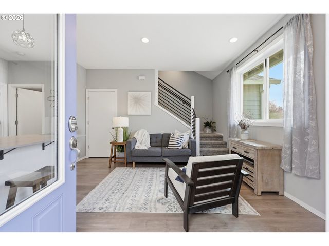 506 SUNSET RIDGE Dr, Washougal, WA 98671