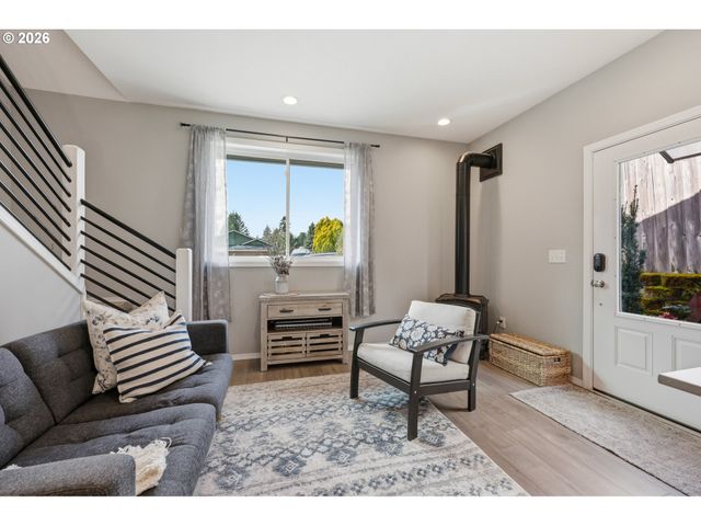 506 SUNSET RIDGE Dr, Washougal, WA 98671