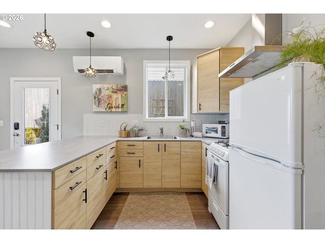 506 SUNSET RIDGE Dr, Washougal, WA 98671