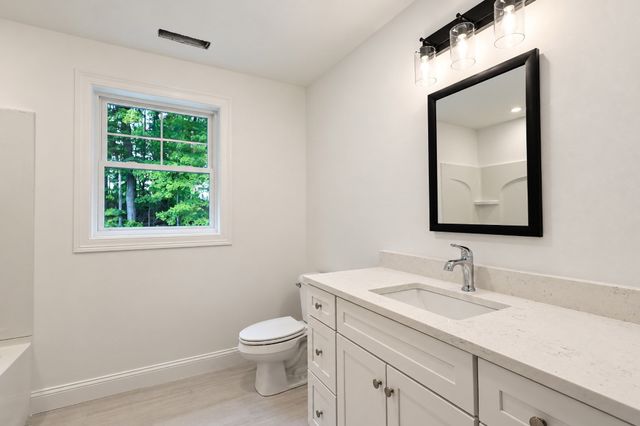 177 Main Street, Groveland, MA 01834