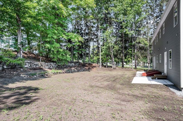 177 Main Street, Groveland, MA 01834