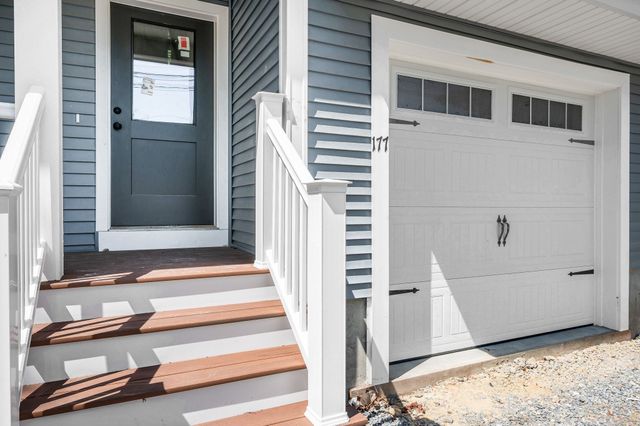 177 Main Street, Groveland, MA 01834