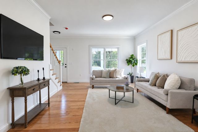 177 Main Street, Groveland, MA 01834