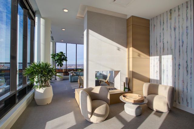 270 Hennepin Avenue 1119, Minneapolis, MN 55401