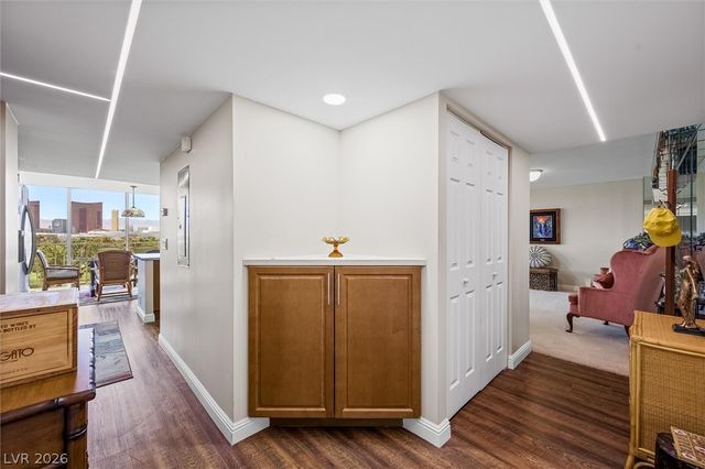 3111 Bel Air Drive 8A, Las Vegas, NV 89109