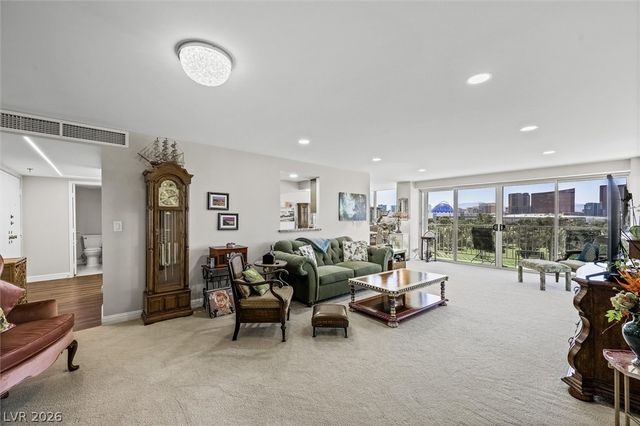 3111 Bel Air Drive 8A, Las Vegas, NV 89109