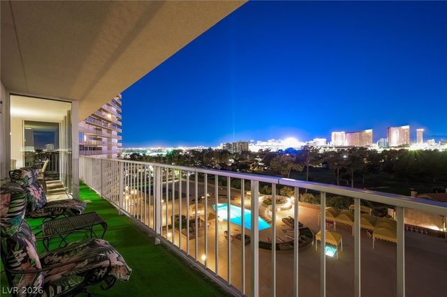 3111 Bel Air Drive 8A, Las Vegas, NV 89109