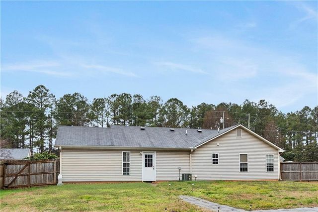 341 Thorn Thicket Drive, Rockmart, GA 30153
