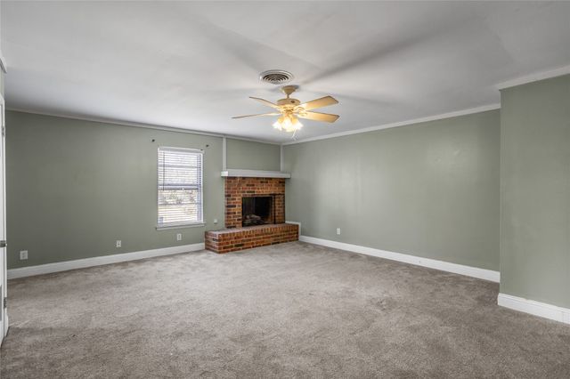 3558 South Drive, Fort Worth, TX 76109