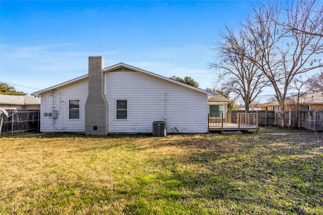 3558 South Drive, Fort Worth, TX 76109