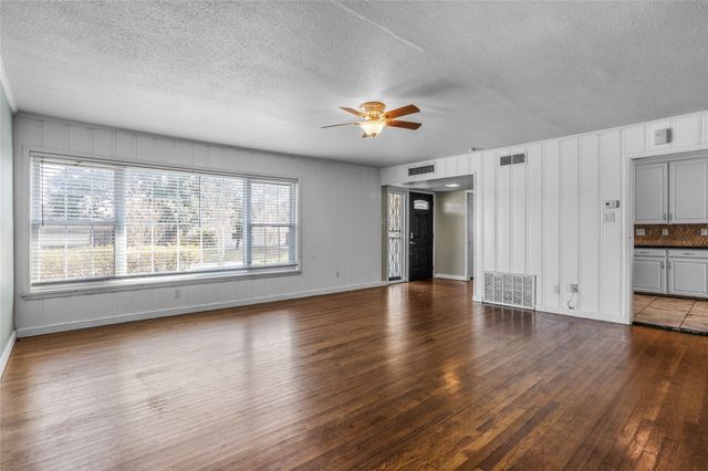 3558 South Drive, Fort Worth, TX 76109