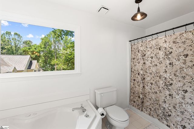 1 Indian Laurel Court, Simpsonville, SC 29680
