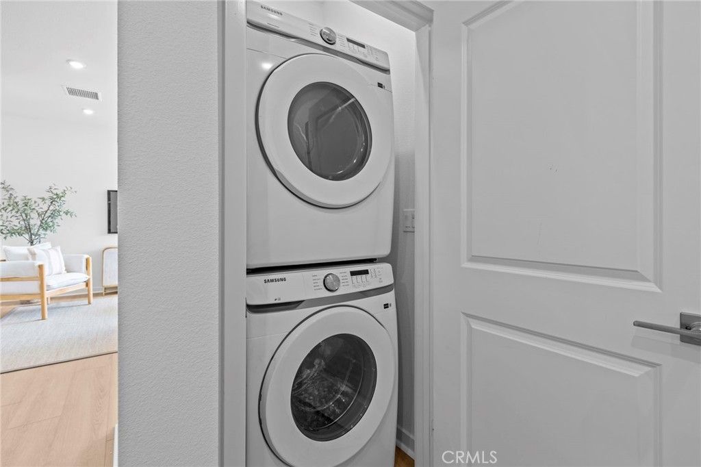 Image 16 of property listing at 3648 S. Eichler Paseo 5, Ontario, CA 91761