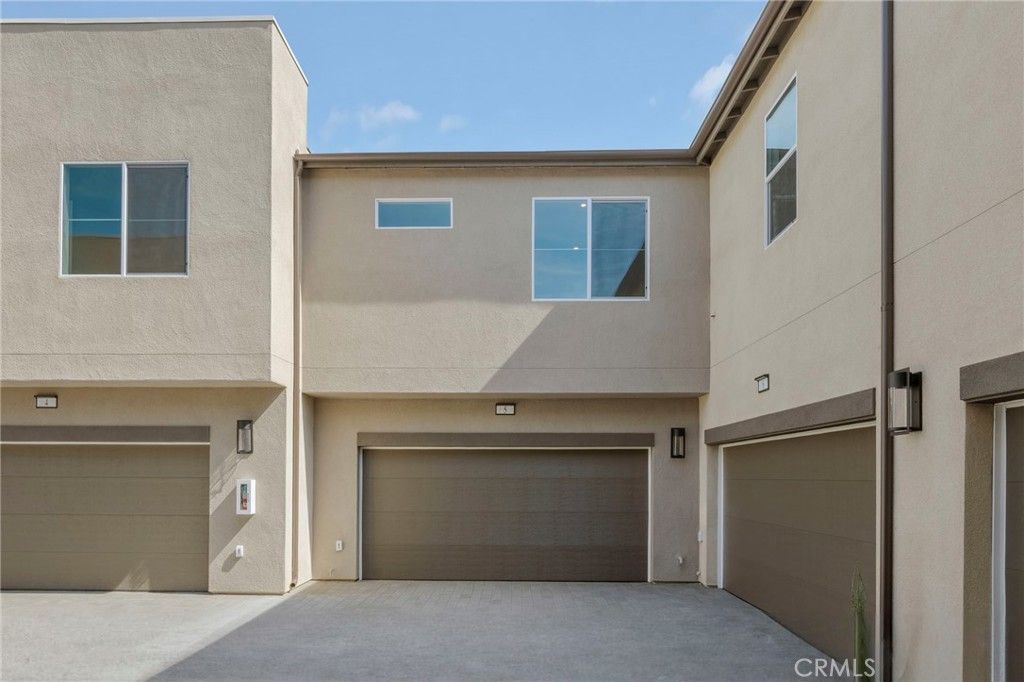 Image 23 of property listing at 3648 S. Eichler Paseo 5, Ontario, CA 91761