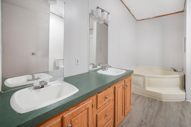 16381 Crockett Bend Drive, Conroe, TX 77303