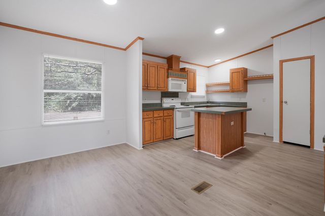 16381 Crockett Bend Drive, Conroe, TX 77303