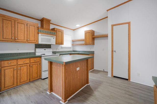 16381 Crockett Bend Drive, Conroe, TX 77303