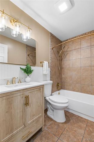 11 Lost Dutchman Drive, St Peters, MO 63376