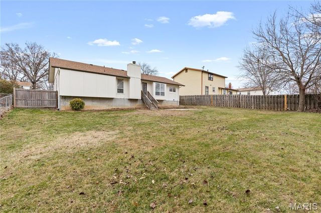 11 Lost Dutchman Drive, St Peters, MO 63376