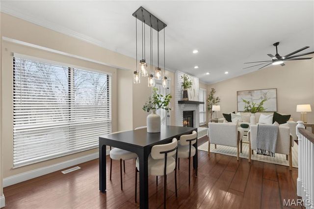 11 Lost Dutchman Drive, St Peters, MO 63376