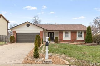 11 Lost Dutchman Drive, St Peters, MO 63376