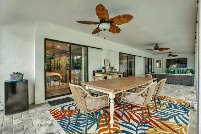1118 BRAMBLEWOOD DR, Safety Harbor, FL 34695
