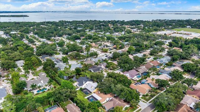 1118 BRAMBLEWOOD DR, Safety Harbor, FL 34695