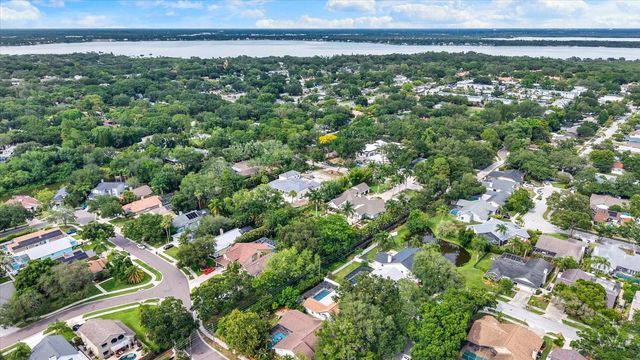 1118 BRAMBLEWOOD DR, Safety Harbor, FL 34695