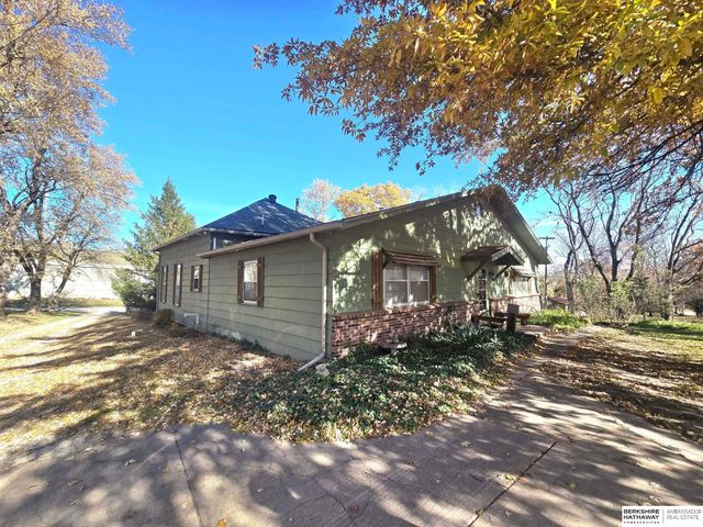 401 & 415 KAFFENBERGER Drive, Murray, NE 68409