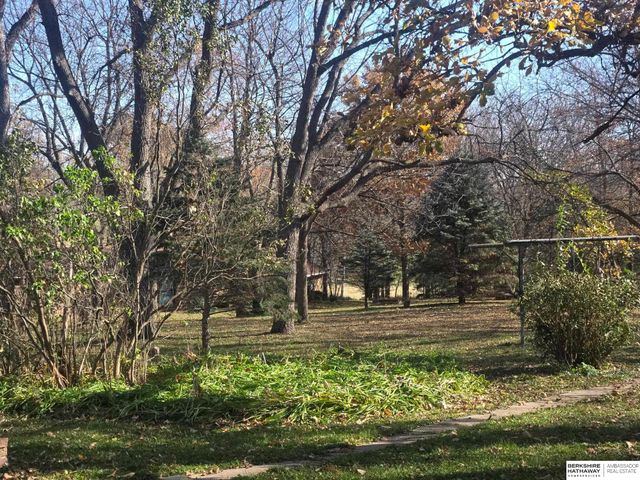 401 & 415 KAFFENBERGER Drive, Murray, NE 68409