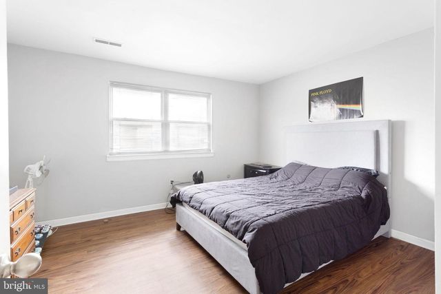 8--4 FLORENCE TOLLGATE PL, Burlington, NJ 08016