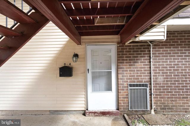 8--4 FLORENCE TOLLGATE PL, Burlington, NJ 08016