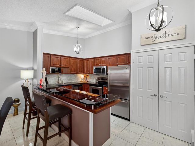 3790 Silver Lace Lane, Boynton Beach, FL 33436