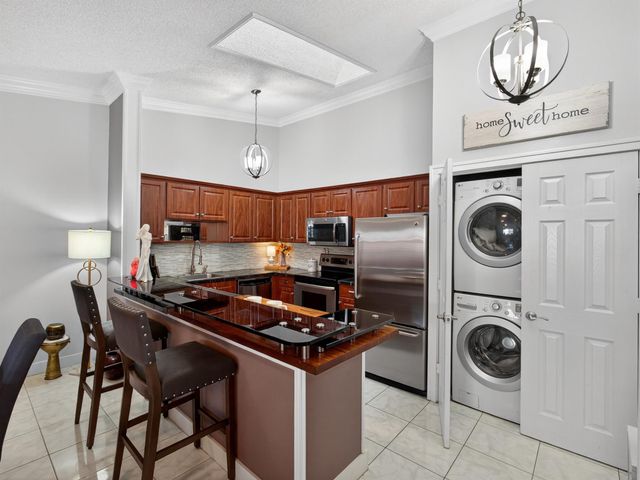 3790 Silver Lace Lane, Boynton Beach, FL 33436