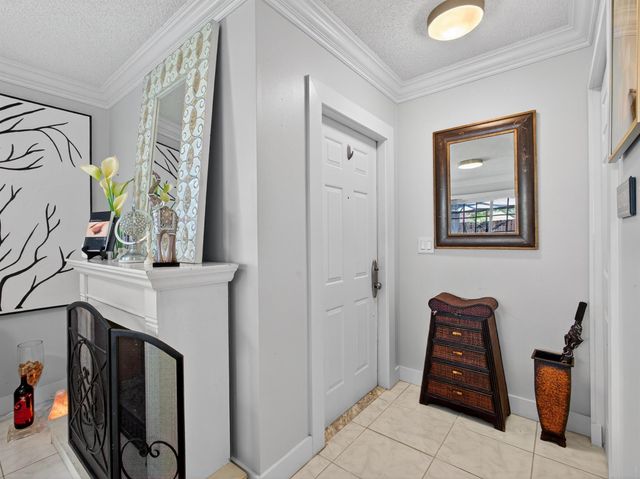 3790 Silver Lace Lane, Boynton Beach, FL 33436