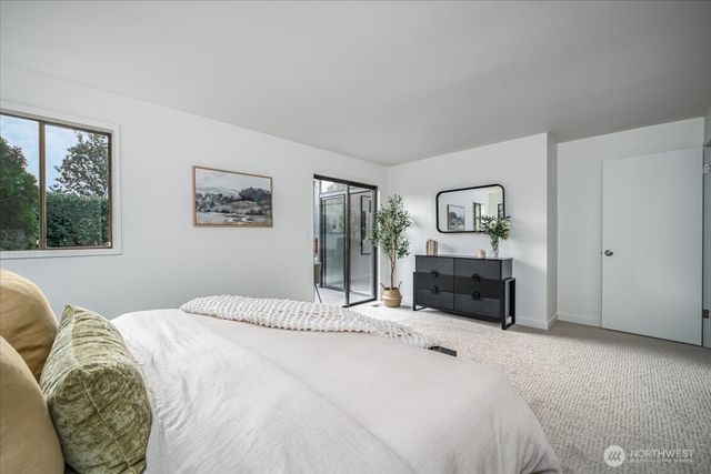 3715 81st Avenue SE, Mercer Island, WA 98040