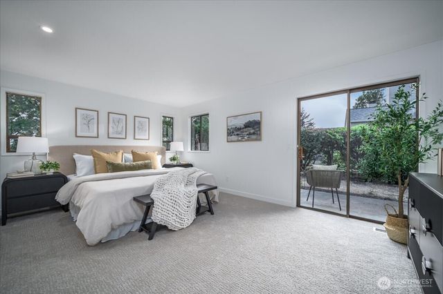 3715 81st Avenue SE, Mercer Island, WA 98040