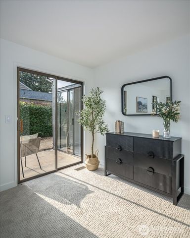 3715 81st Avenue SE, Mercer Island, WA 98040